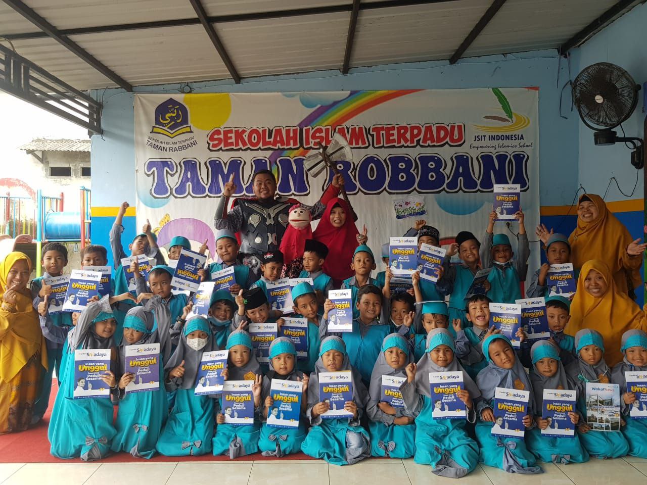 Sampaikan Kisah Nabi, DT Peduli Isi Isra Mi’raj di TK Taman Robbani