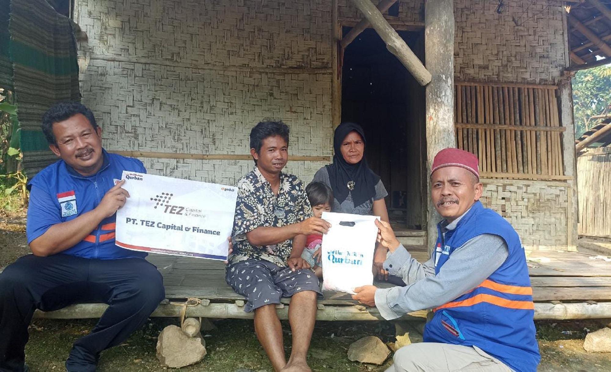 PT Tez Capital & Finance dan DT Peduli Merayakan Iduladha di Pelosok Banten