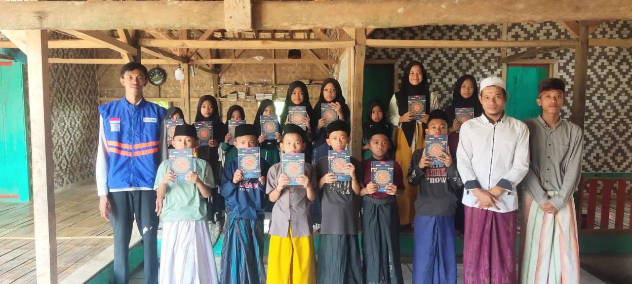 Dt Peduli Serang Distribusikan Wakaf Mushaf Al Quran Ke Pandeglang