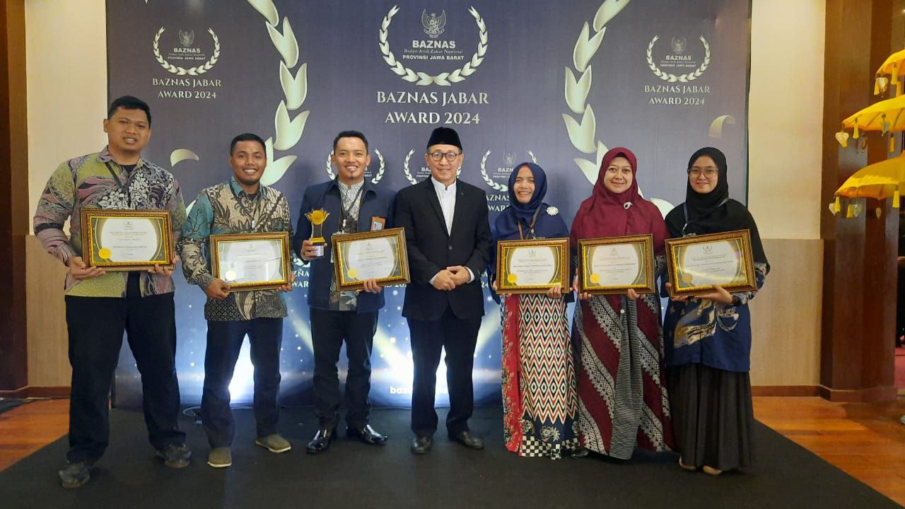 Selamat! DT Peduli Jawa Barat Raih 2 Penghargaan di Baznas Jabar Award 2024