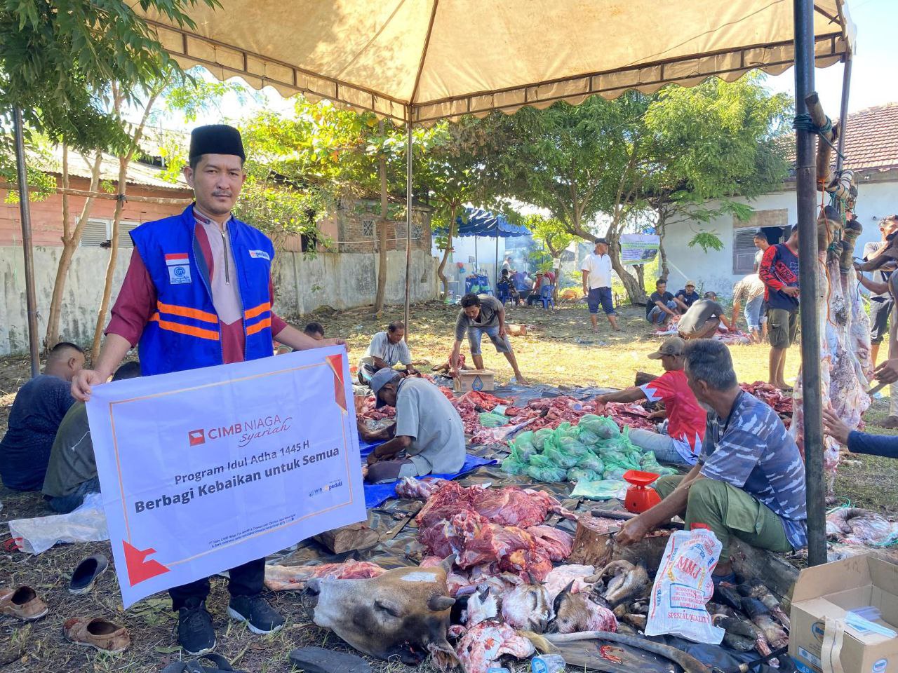 Sedekah Qurban, CIMB Niaga Syariah bersama DT Peduli Aceh Salurkan Sapi ke Desa Hagu