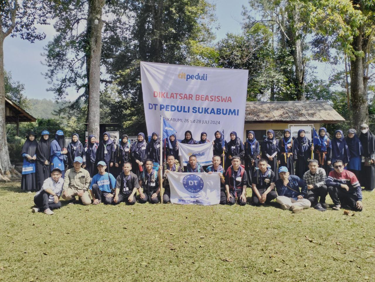 Penerima Beasiswa DT Peduli Ikuti Diklatsar: Solo Bivak di Hutan Buni Ayu