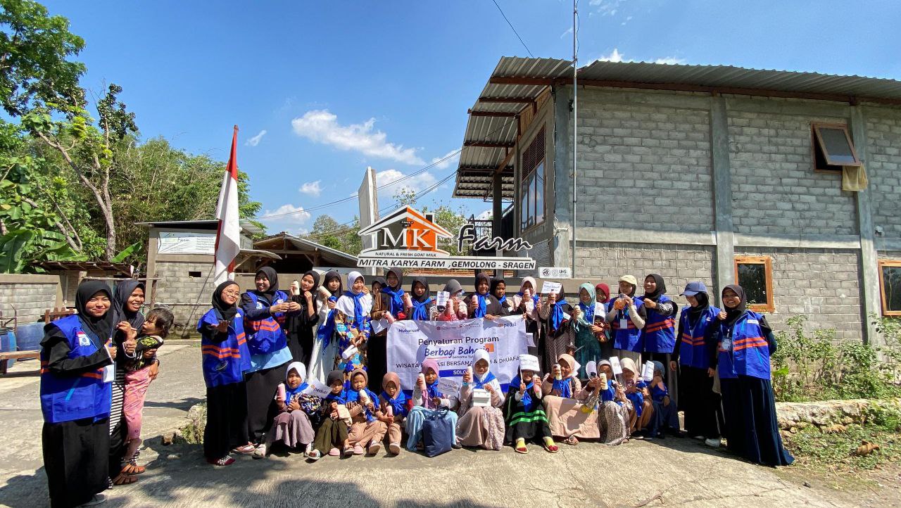 Puluhan Anak Yatim Antusias Ikuti Wisata Edukasi di Mitra Karya Farm dan Dinas Pemadam Kebakaran
